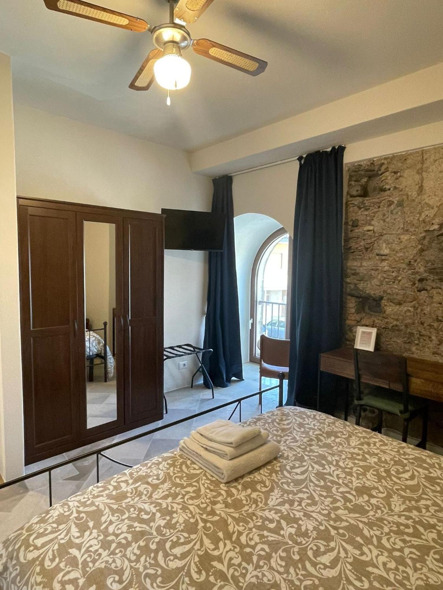 Castello D'Alcontres B&B Nizza di Sicilia Exterior foto